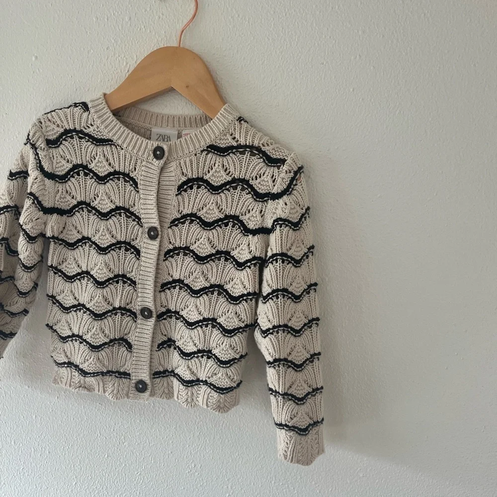 Zara Kids Beige and Black Patterned Sweater - Picture 3 of 6